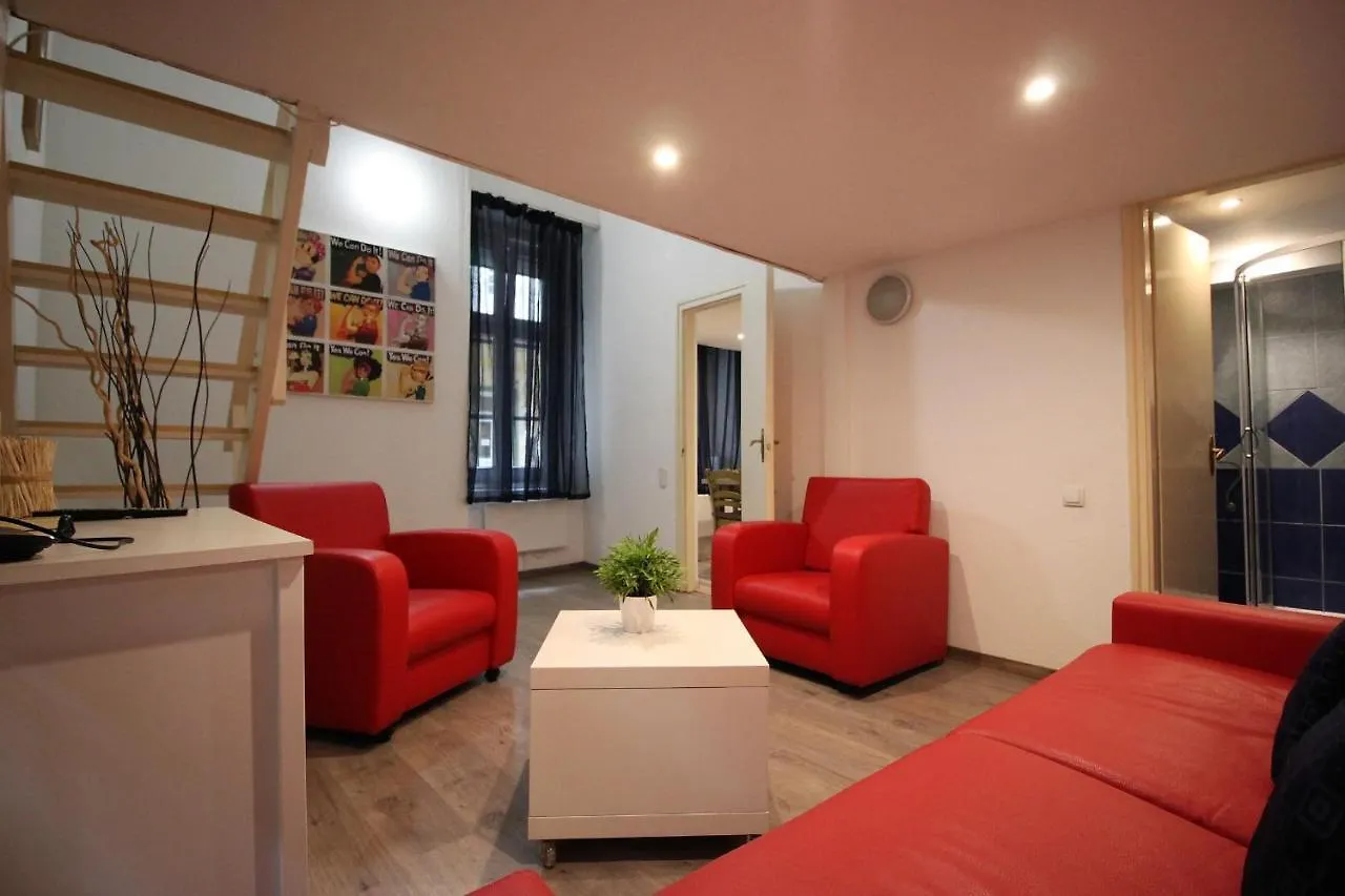 Budapest Easy Flat Opera 0*,  Hungary