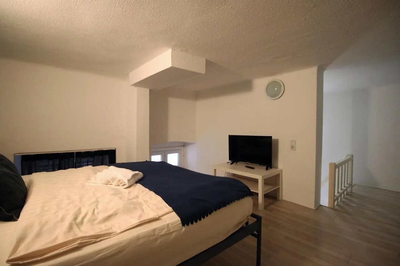 Budapest Easy Flat Opera